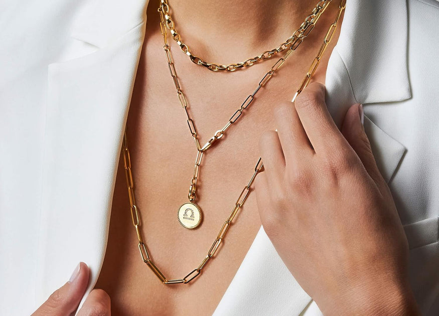 18K DIAMOND ZODIAC MEDALLION PENDANT COIN EDGE ON PAPER CLIP